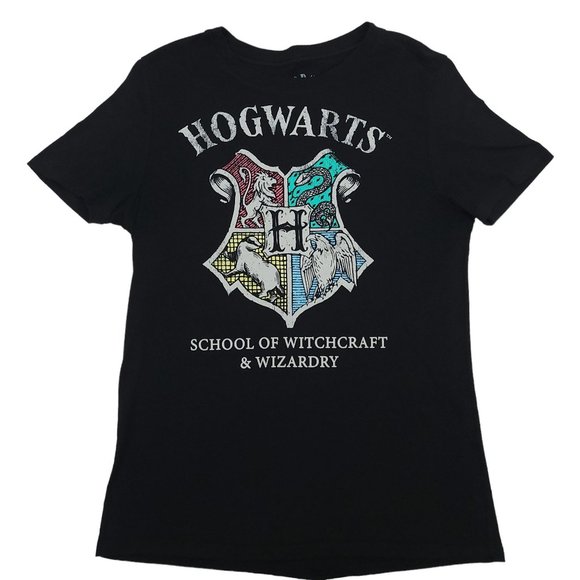 Hogwarts Harry Potter T Shirt Size M Crest Graphic School Witchcraft Wizardry - Picture 2 of 9